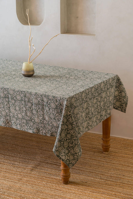 Linen Rio Tablecloth: 100