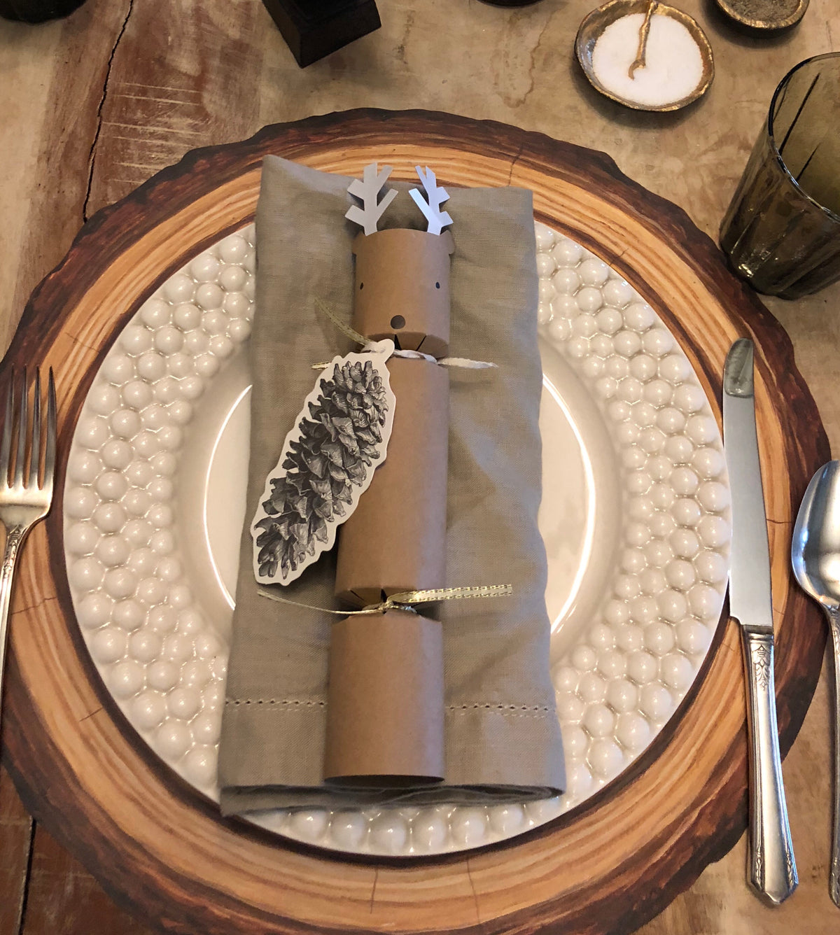 Pinecone Gift Tags | Table Terrain build your own tablescape, custom tablescapes, modern table centerpieces, elegant table centerpieces